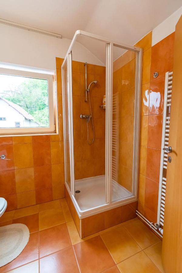Residence 48 Beautiful Building Within Moments From The Old Town Of Brasov Braşov Exterior foto