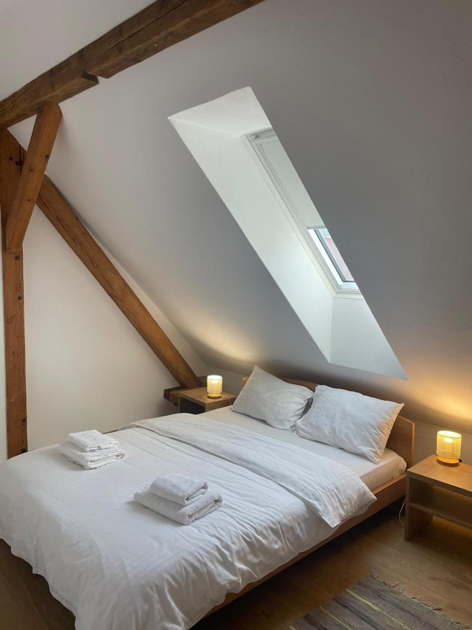 Residence 48 Beautiful Building Within Moments From The Old Town Of Brasov Braşov Exterior foto